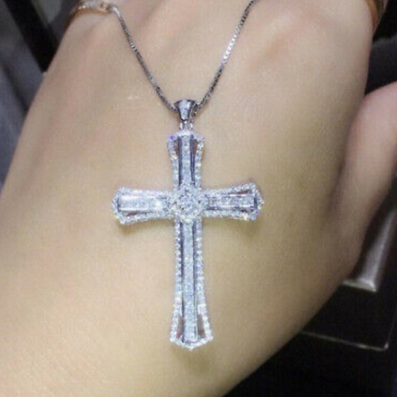 NWT STERLING SILVER CROSS PENDANT NECKLACE - Picture 4 of 5